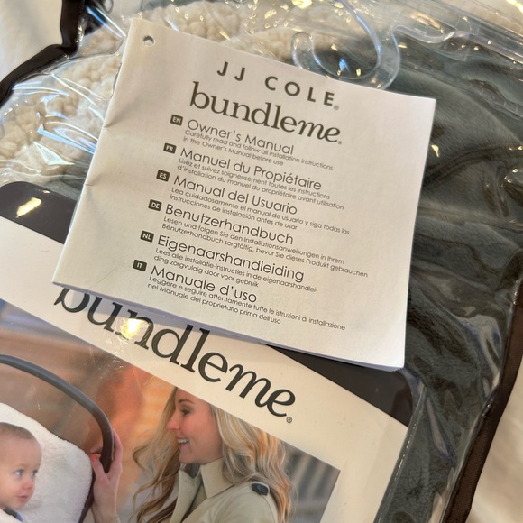 JJ Cole Bundle Me Winter Baby Car Seat Cover and Bunting Bag — Graphite Gray - Picture 2 of 5